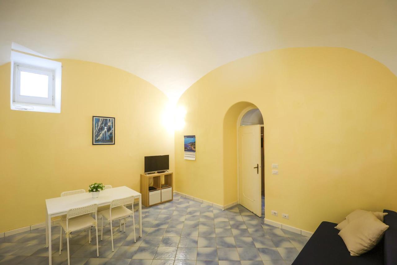 Appartamento Panoramico La Rosa Dei Venti - Maestrale Isquia Exterior foto
